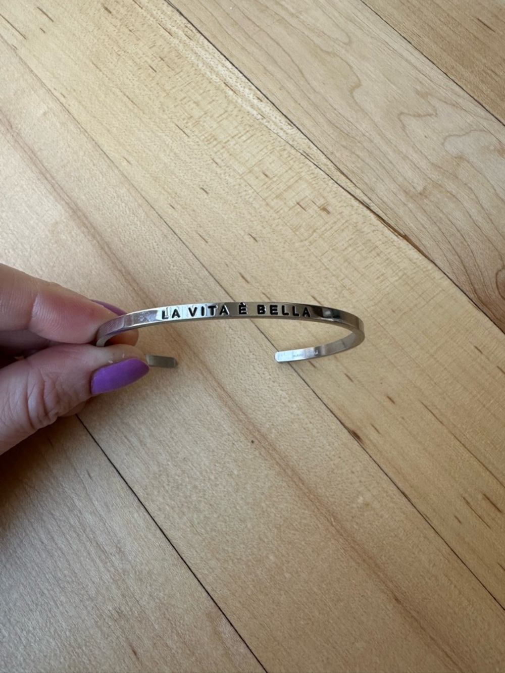 MantraBand Silver 'LA VITA È BELLA' Inspirational Cuff Bracelet